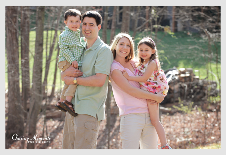 Family portrait of parents and kids outdoors, natural light, Fairfax County